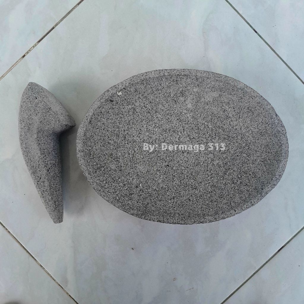 Cobek Batu Asli Oval 30cm Free Ulekan - Cobek Oval 30cm Free Ulekan