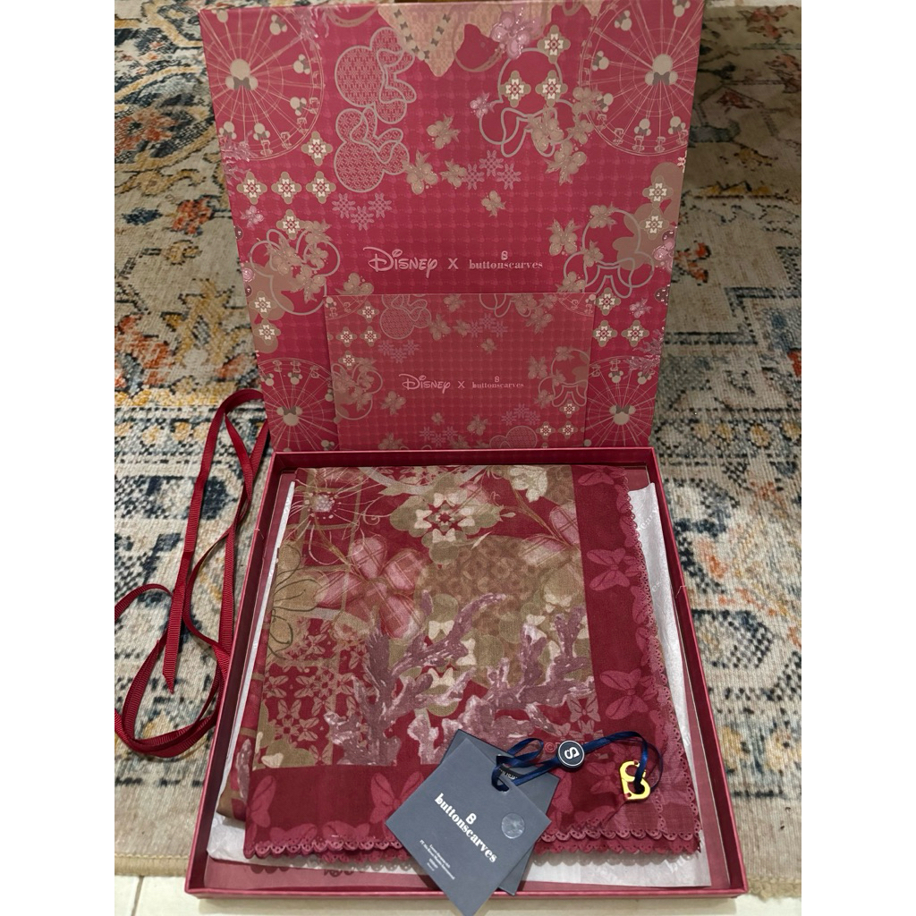 Buttonscarves TDP Scarlet