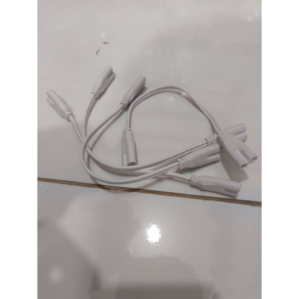 Soket Lampu Neon Led T5 / Colokan Kabel Power T8 Led Tube / Kabel Angka 8 Sambungan Led T5