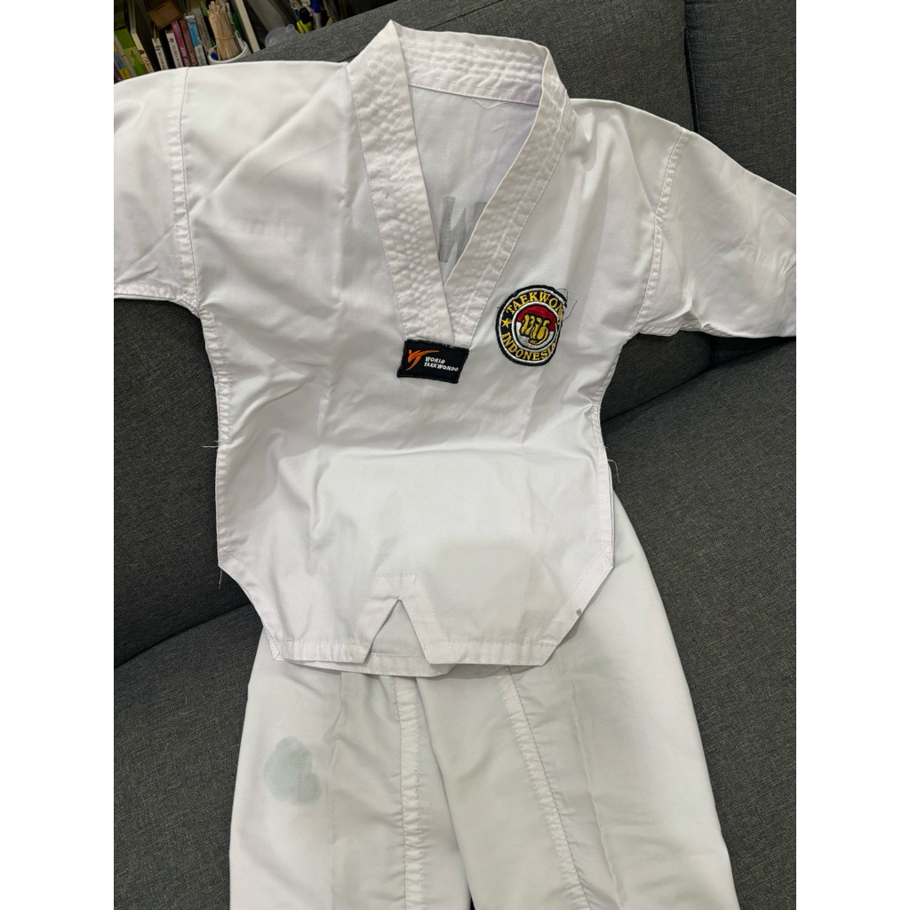 Preloved Baju Taekwondo/Dobok Anak Tk