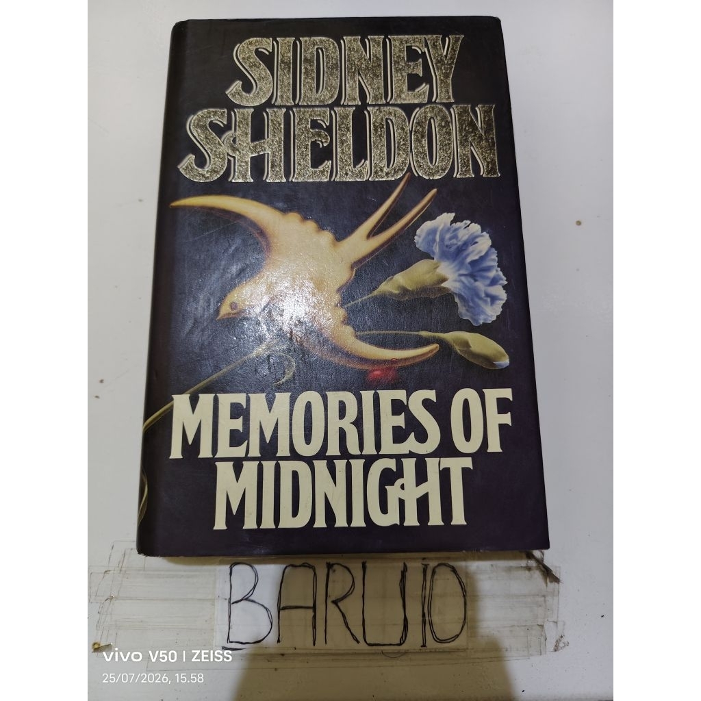 buku memories of midnight by SIDNEY SHELDON