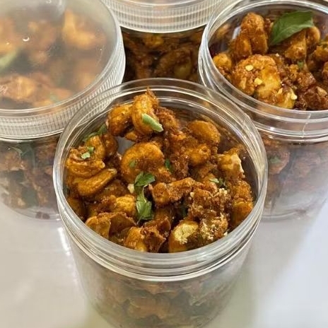 Cashew Salted Egg Nut - Kacang Mede Salted Egg
