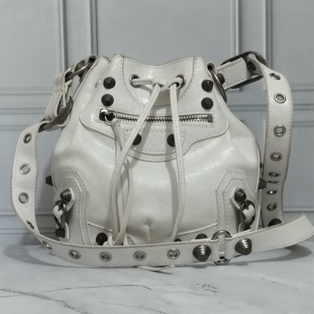 Preloved Balenciaga Le Cagole XS White