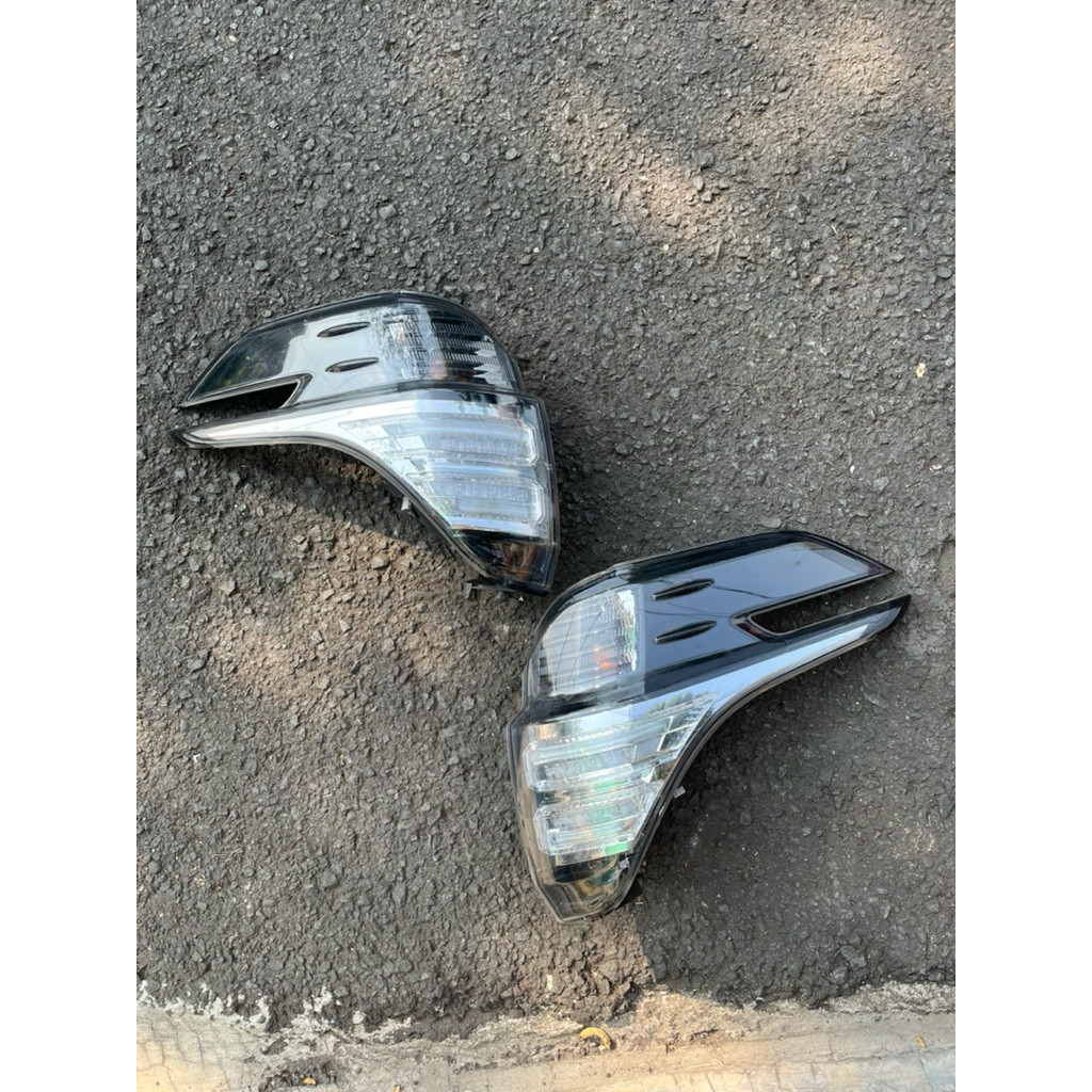 STOPLAMP VELLFIRE 2016 2017 2018 ORIGINAL