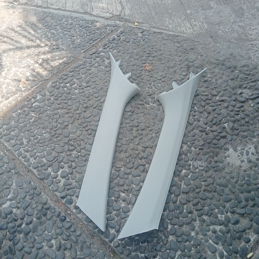Pilar Kaca Depan Agya Ayla Original