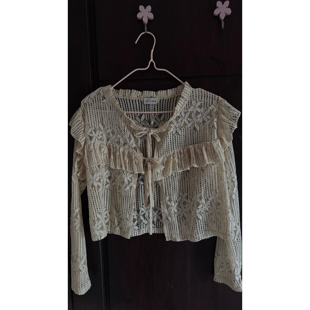PRELOVED LEVIORA