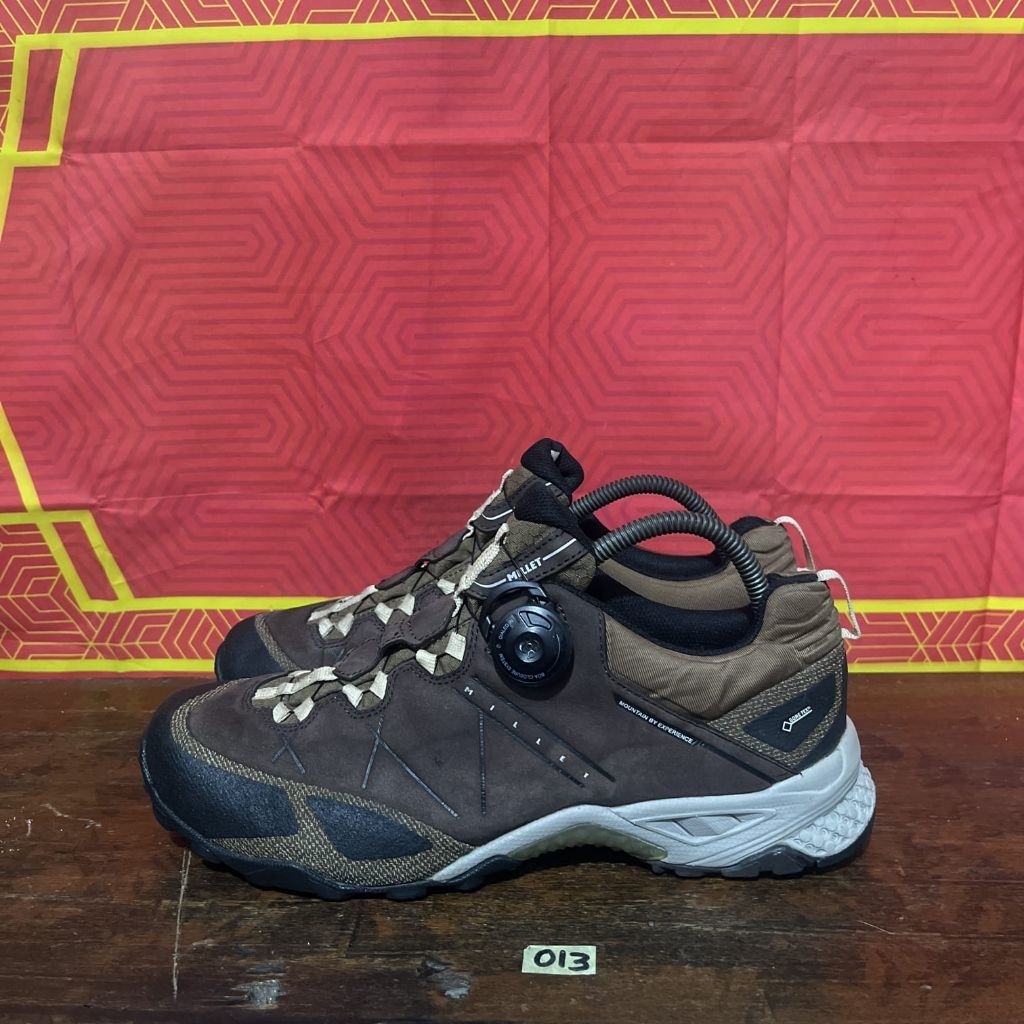 Sepatu hiking millet go-retex boa system size 41