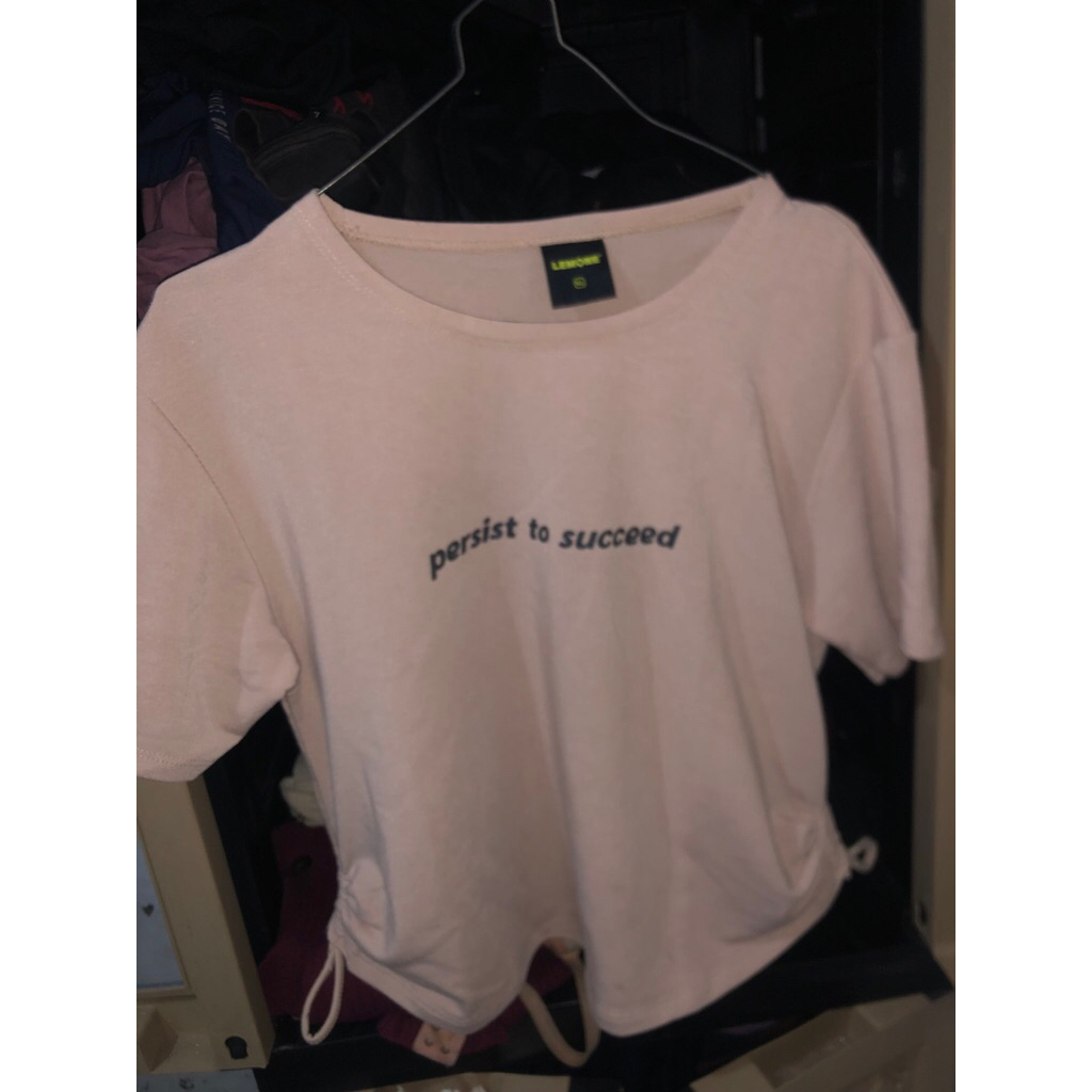crop top tali serut samping