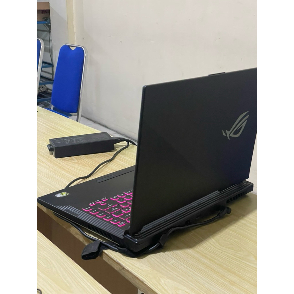 ROG STRIX