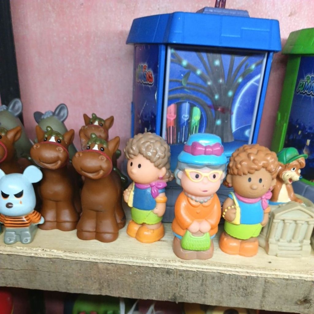 Figure ELC dan Little People