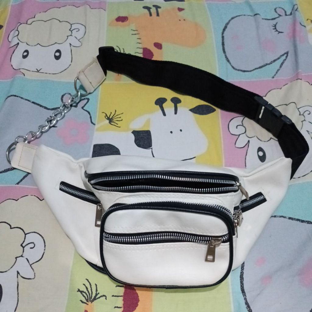 Preloved Waistbag