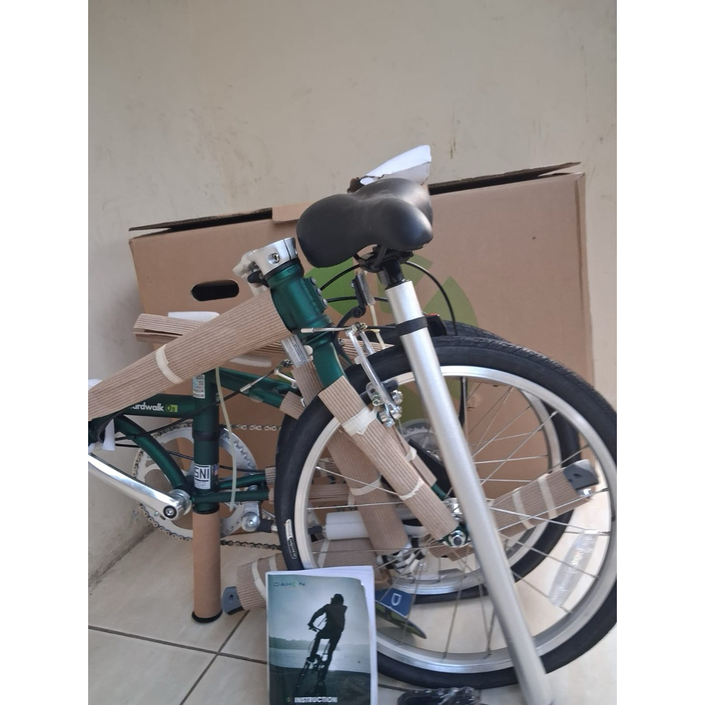 Dahon Boardwalk D8 8 Speed 20inch New Original
