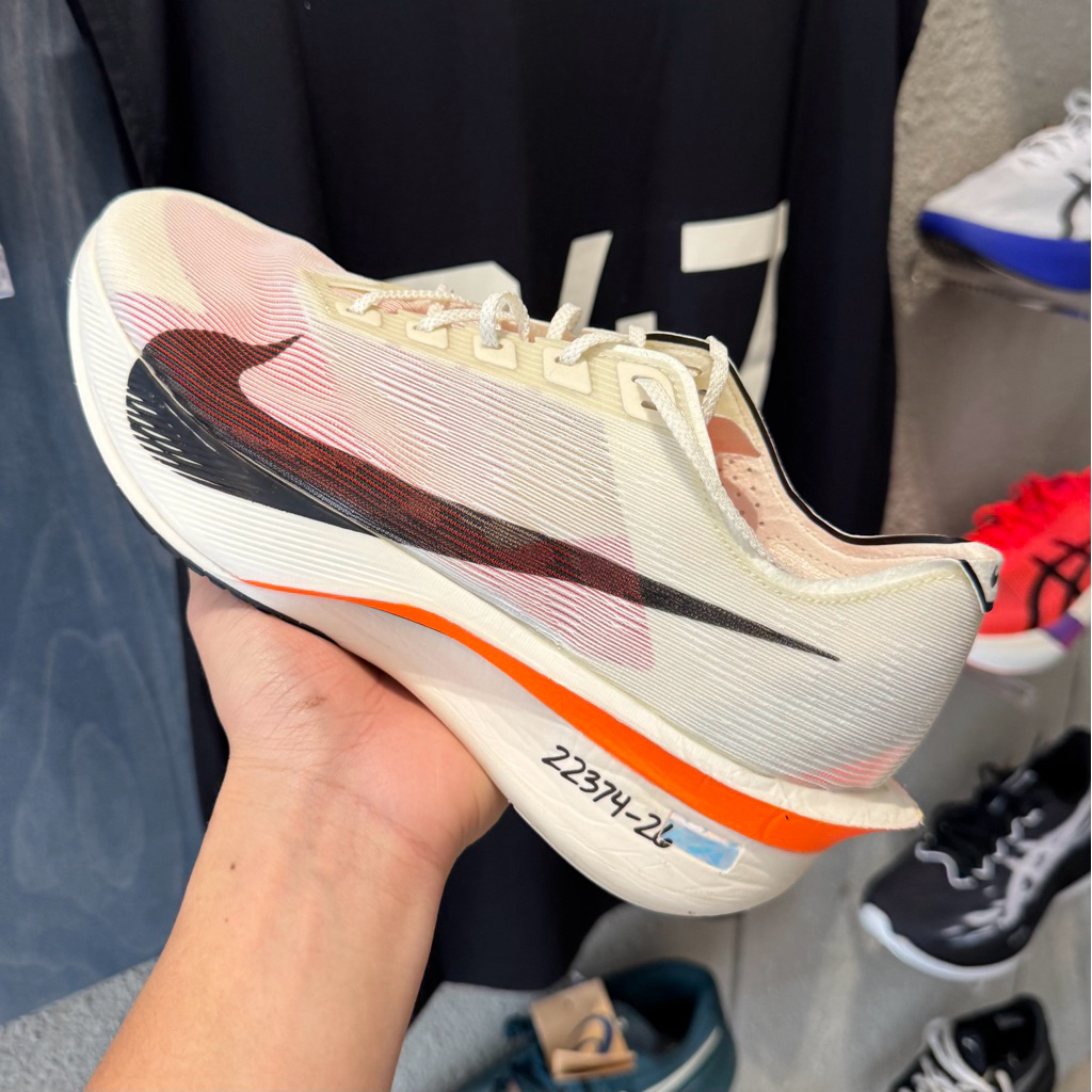 Nike ZoomX Vaporfly Next% 4 White Orange Proto Sail Prototype Black