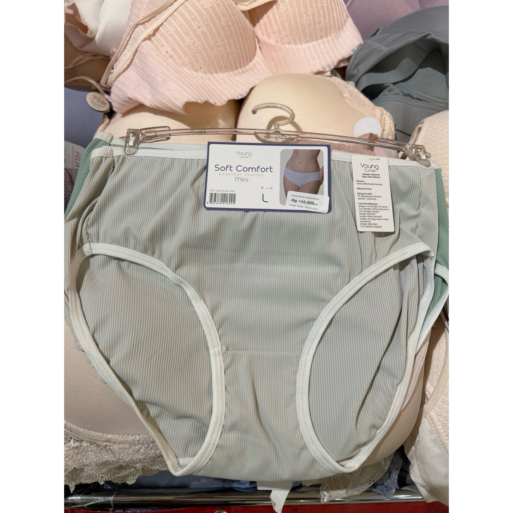 YOUNG CURVES PANTY PACK ISI 3 PCS C04-100727