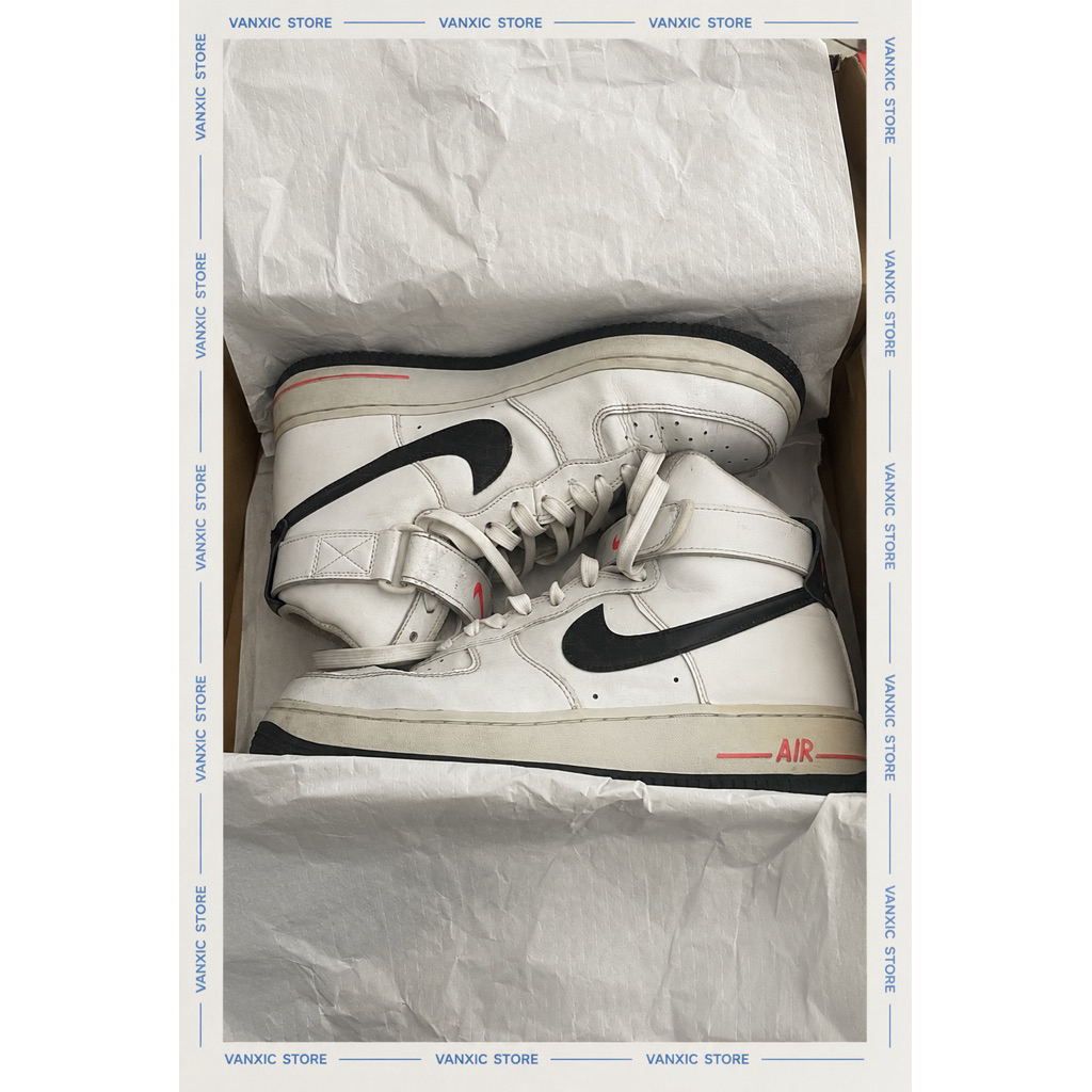 Nike Air Force 1 High Sneakers