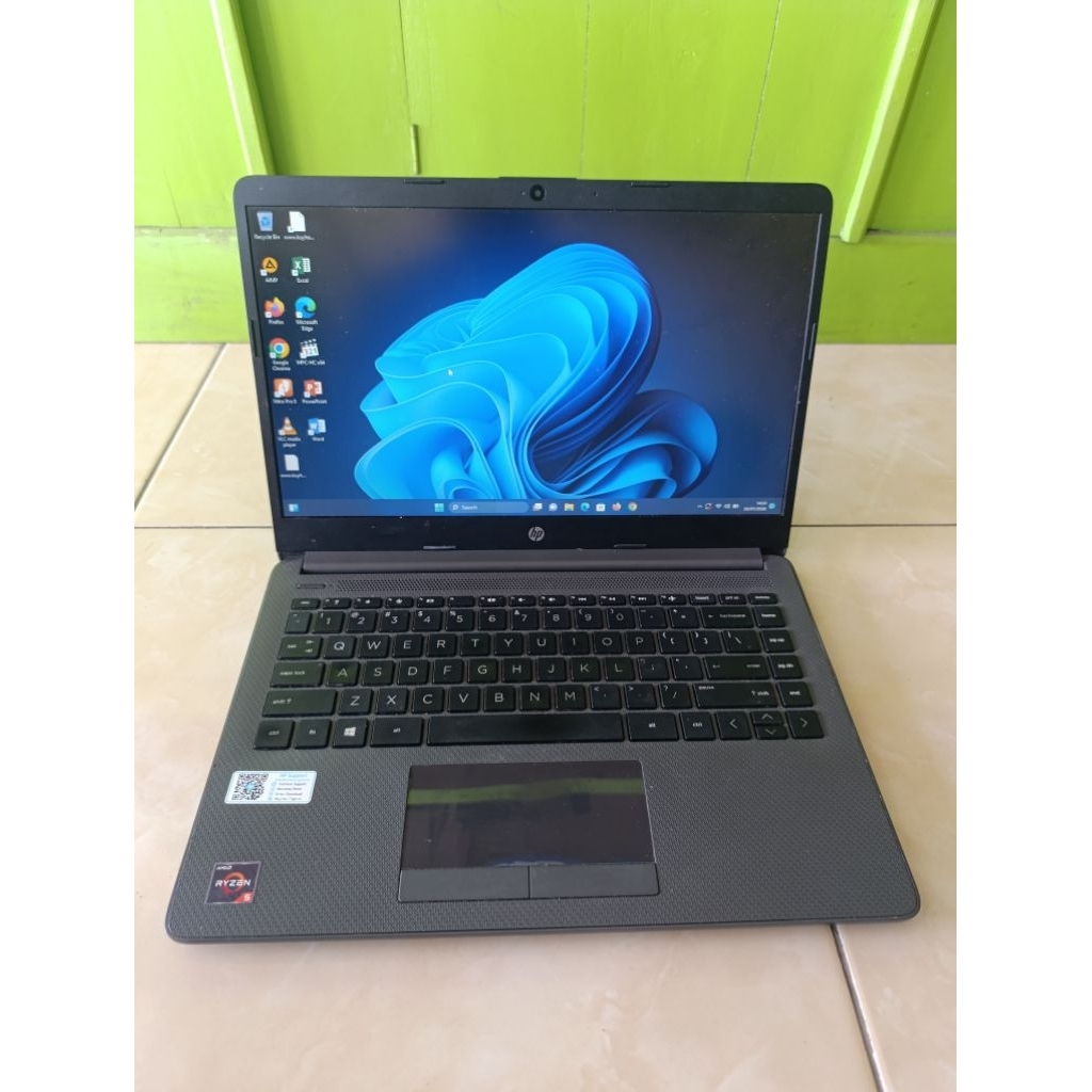 HP 14 Ryzen 5 5500