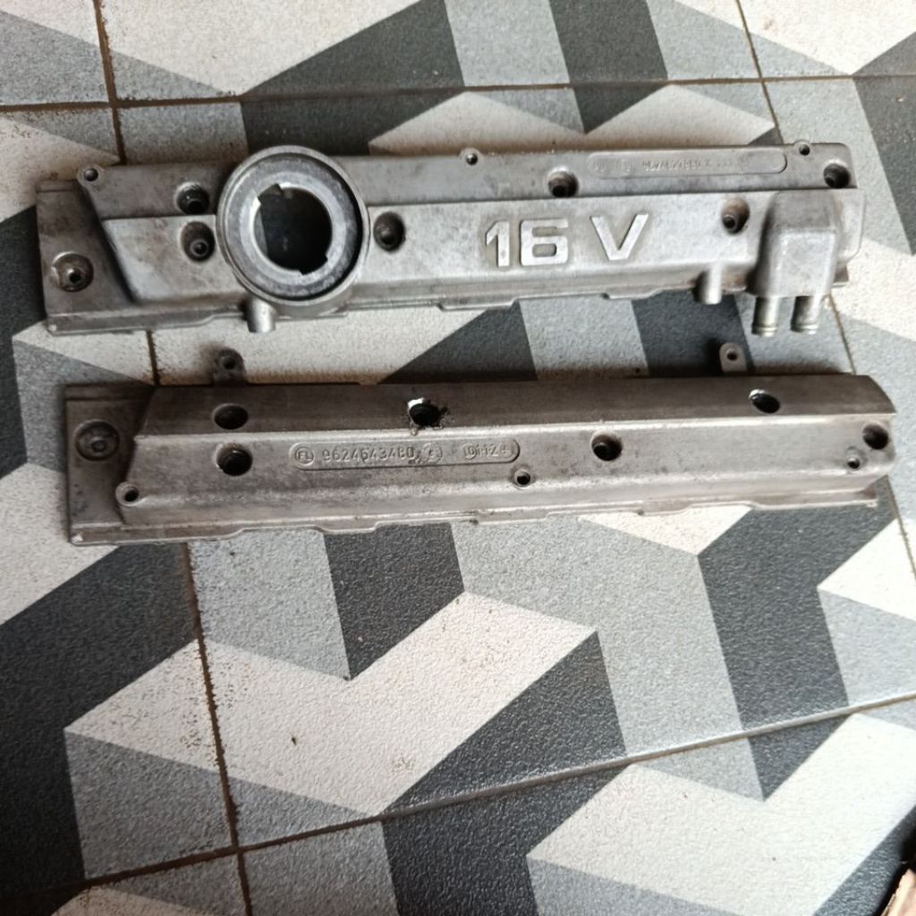cover tutup silinder head peugeot 406