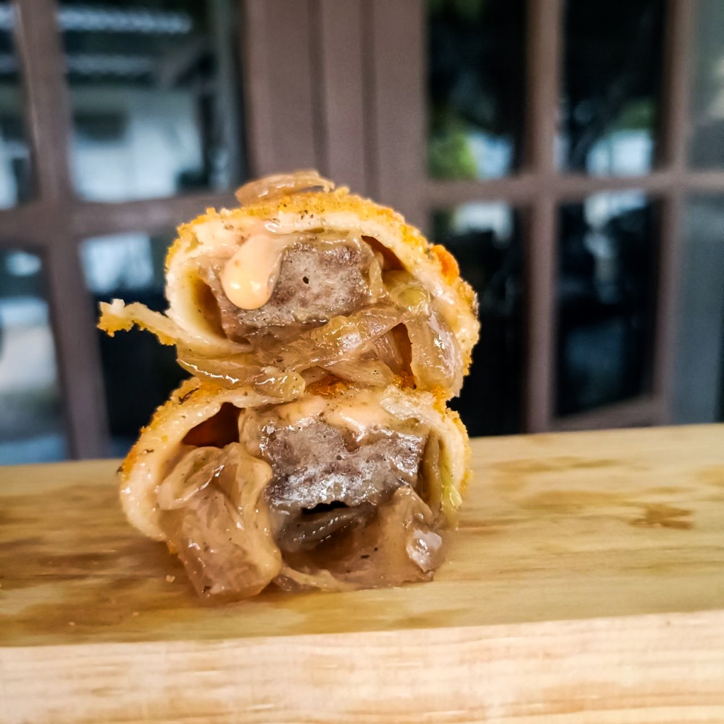 Risol Beef Patty Full Daging Frozen 4Pcs