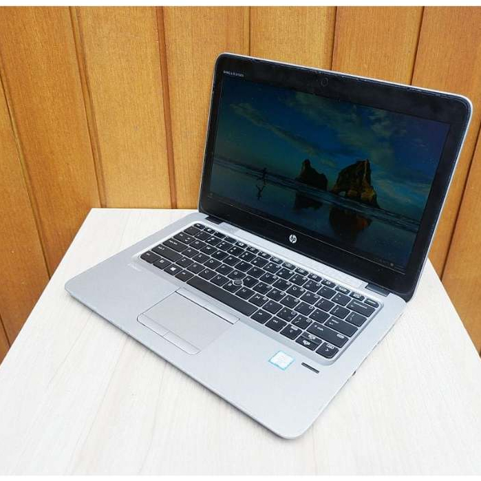 Laptop HP Elitebook 820 G3 Touchscreen Intel Core i5-6300U Ram 16Gb Ssd 128Gb Hdd 500Gb Double Stora