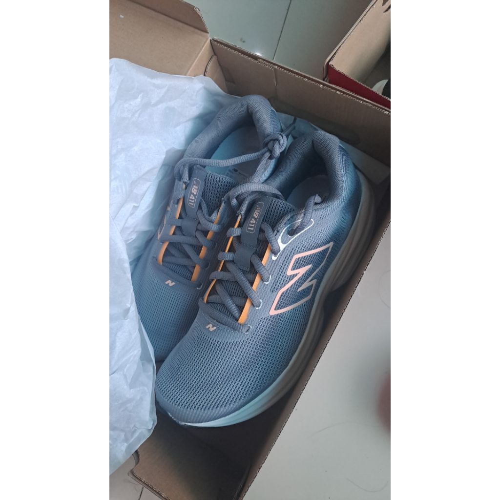 NB New Balance 411 ori size 38
