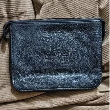 Clutch Burberry (second)