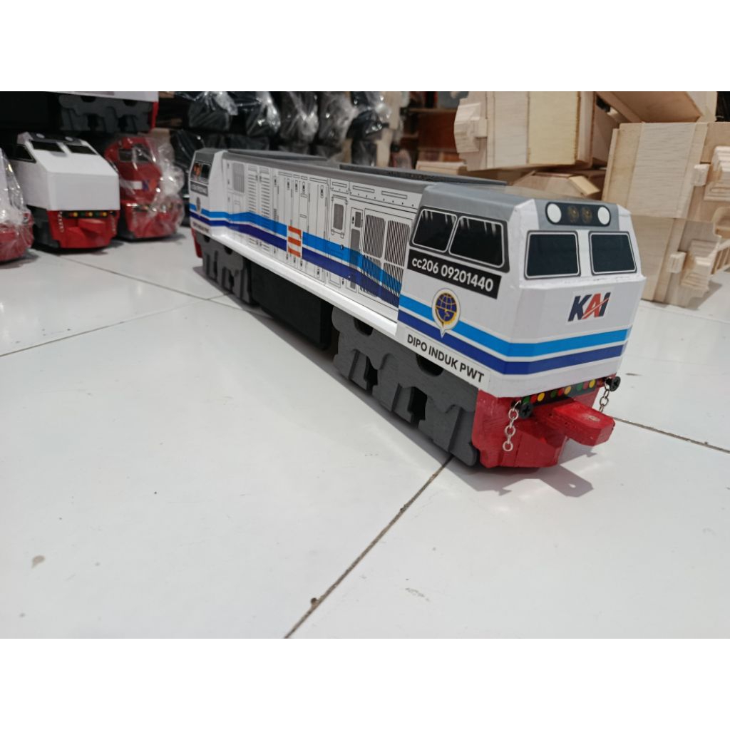 miniatur cc206 white blue