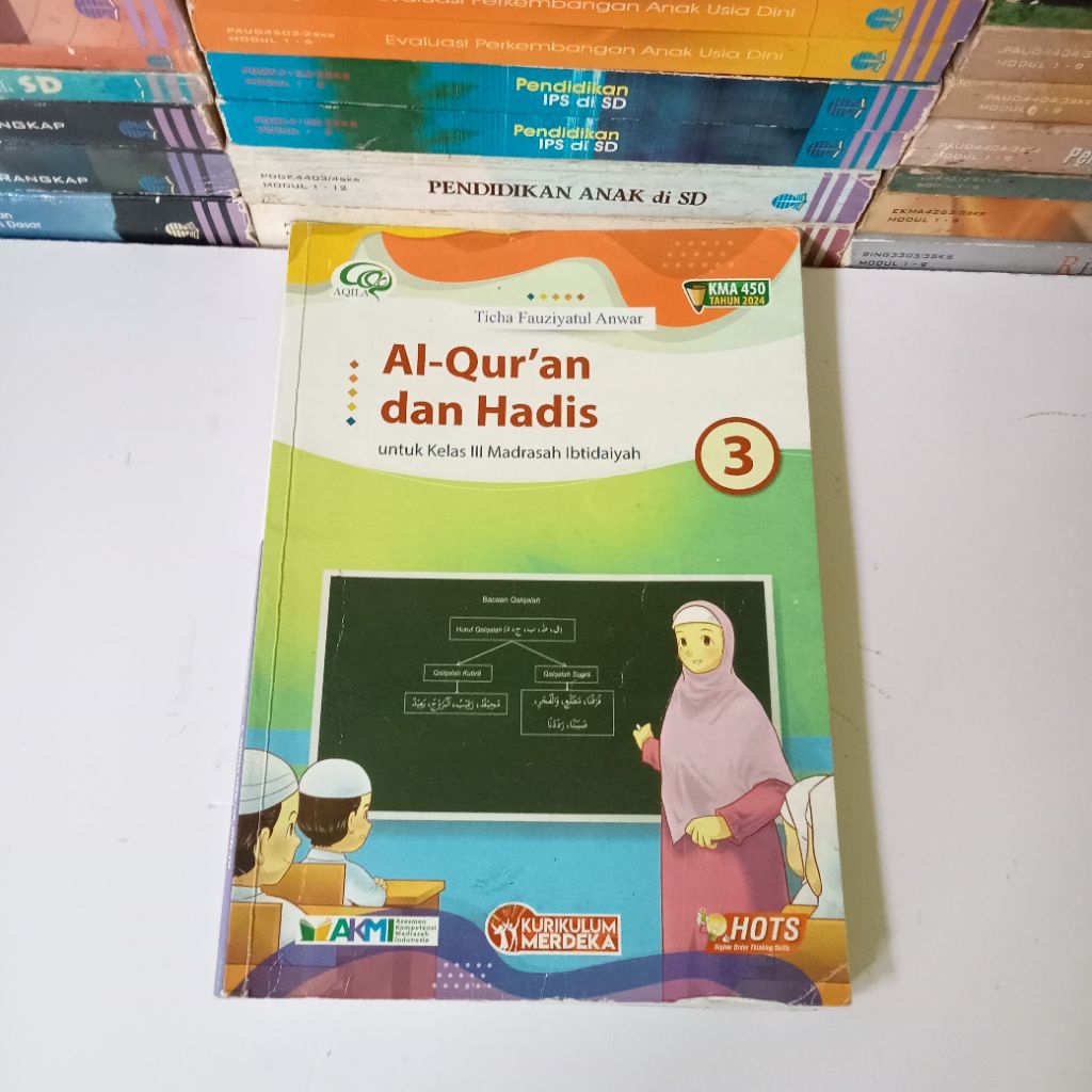 ALQURAN DAN HADIS UNTUK KELAS 3 MADRASAH IBTIDAIYAH tiga serangkai