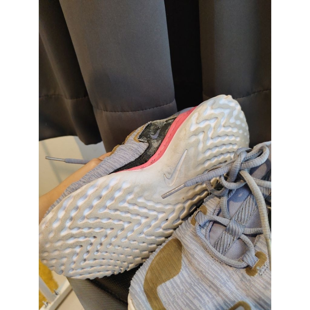 Preloved nike running shoes ORI