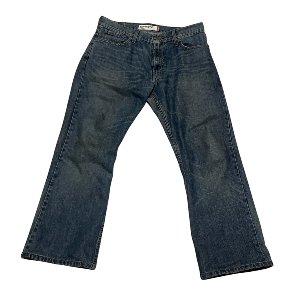 Levis 527