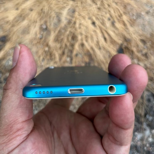 iPod Touch 5 32GB Blue MD717LL/A USA Original iPod Touch Gen 5 Full Fungsi