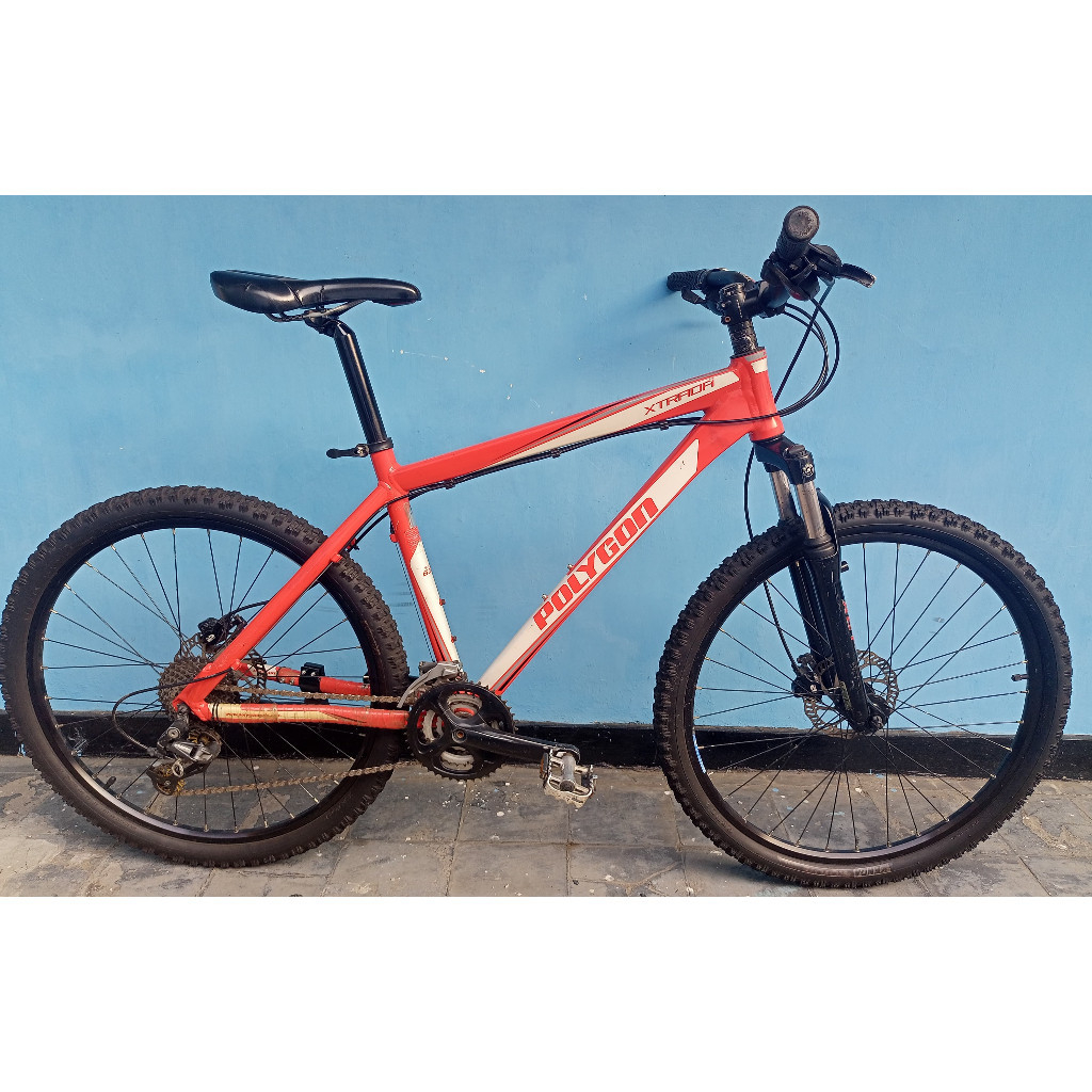 POLYGON XTRADA 4.0 TAHUN 2012 UKURAN RODA 26 (SEPEDA BADAK TERBAIK DIKELASNYA) KUAT ALLOY REM HIDROL