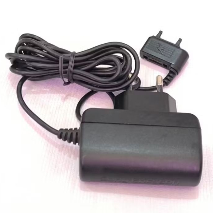 Charger Sony Ericsson CST-75, CST-61, CST-70 & CST-60 Original - New, sisa stock lama.