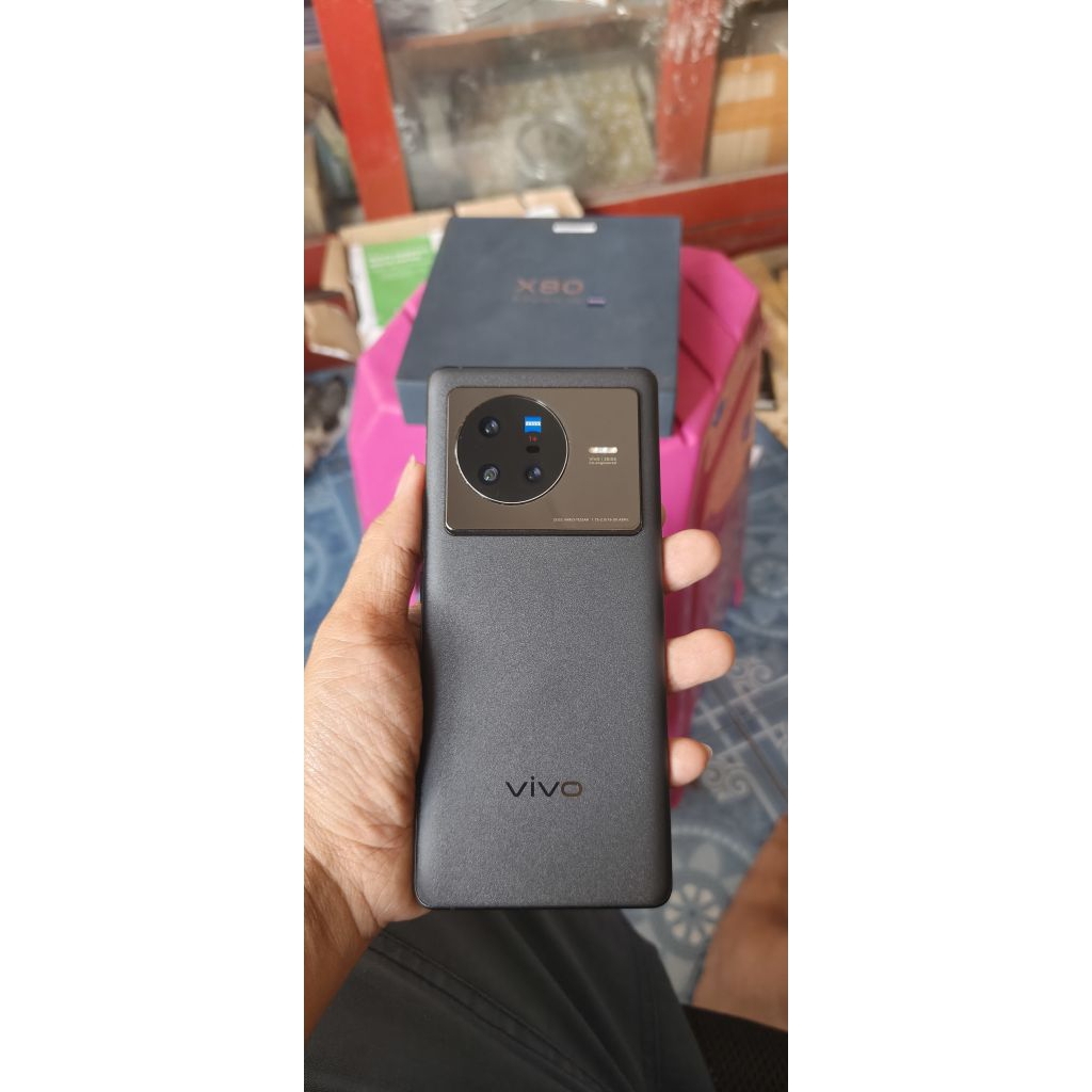 VIVO X80 5G – RAM 12GB / ROM 256GB GARANSI RESMI