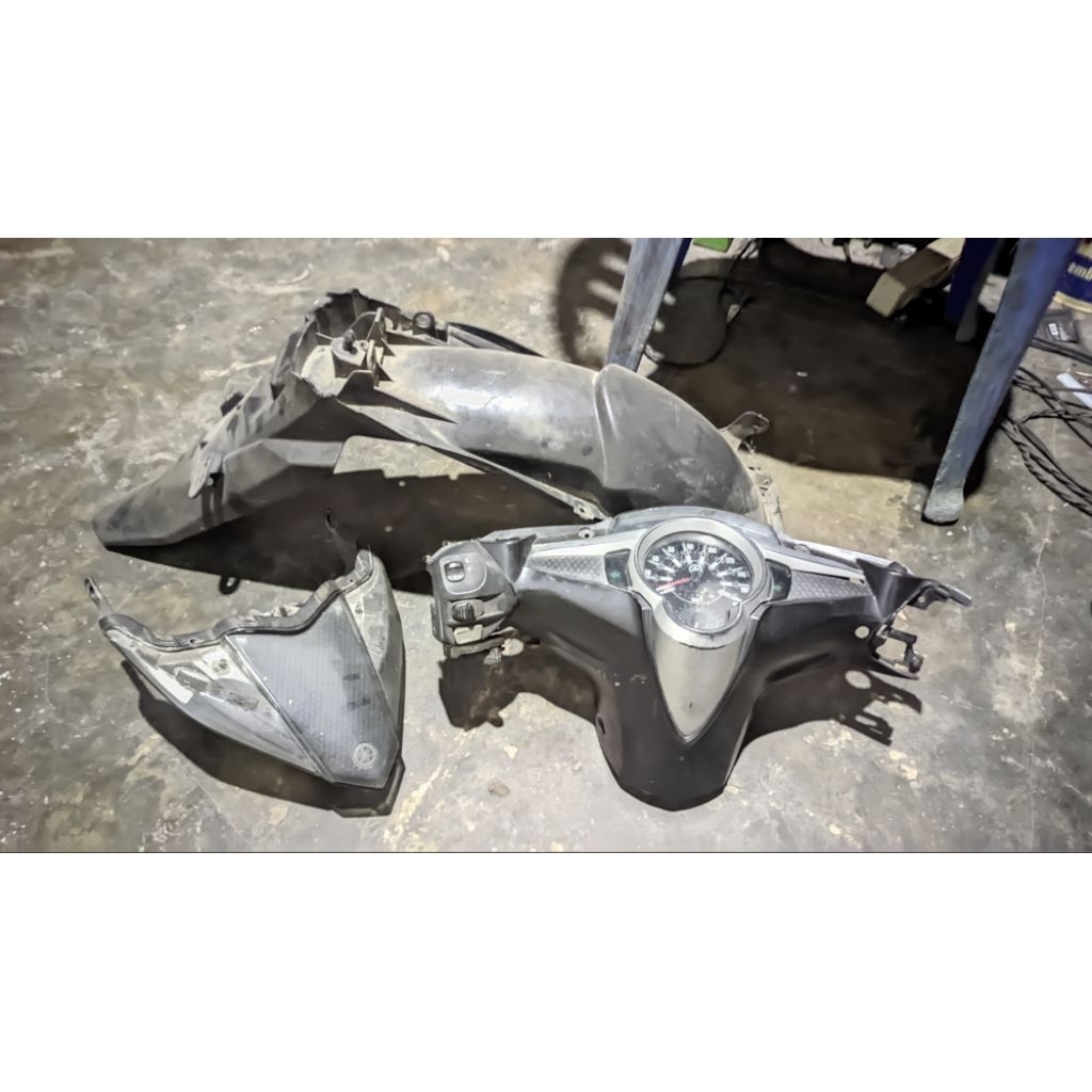 batok belakang njmx+spidometer dan stoplamp njmx+spakbor belakang