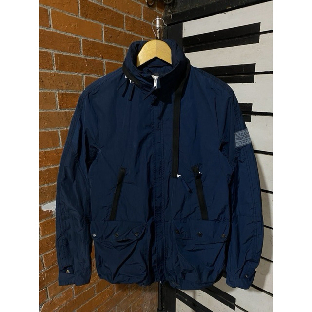 Jaket Anorak Teknis Armani Exchange