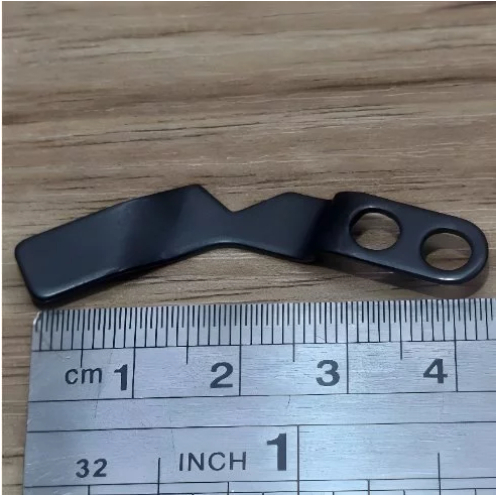 B2405-771-000 Bobbin Thread Puller Mesin Jahit Lubang Kancing Juki LBH781 LBH 781 B2405771000