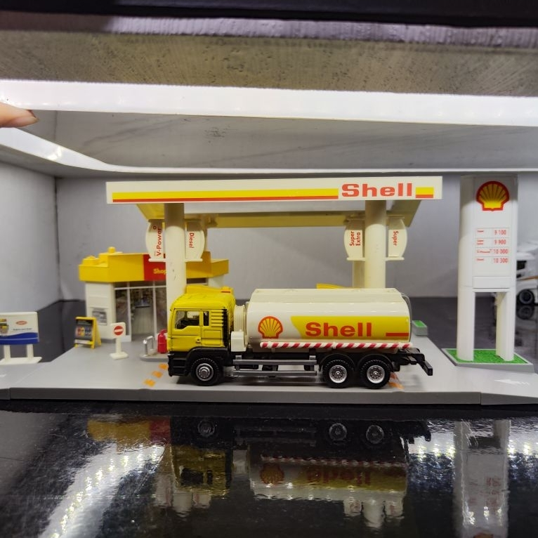 RMZ City Diorama SPBU Shell 1/64