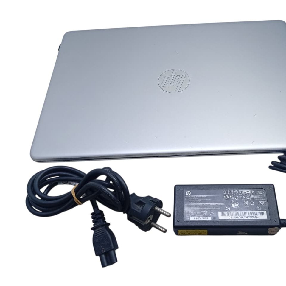 LAPTOP HP 15 CF0875MS AMD RYZEN 7 3700U 8/256 15.6 INCH TOUCHSCREEN GARANSI