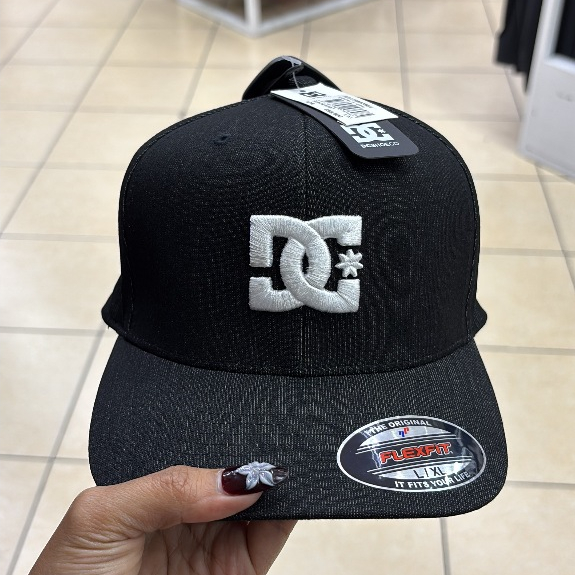 topi dc shoes original