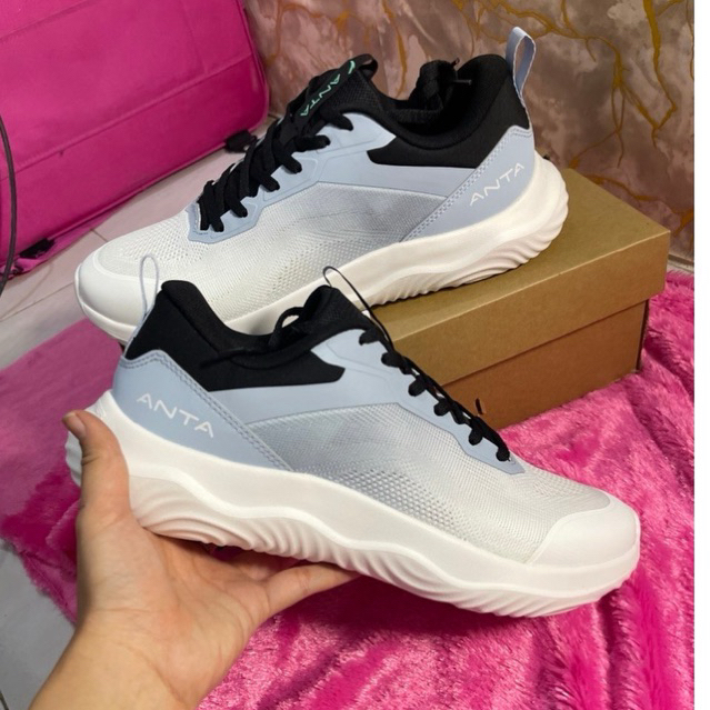Sepatu Sneakers ANTA wanita putih abu-abu tali hitam model sport casual