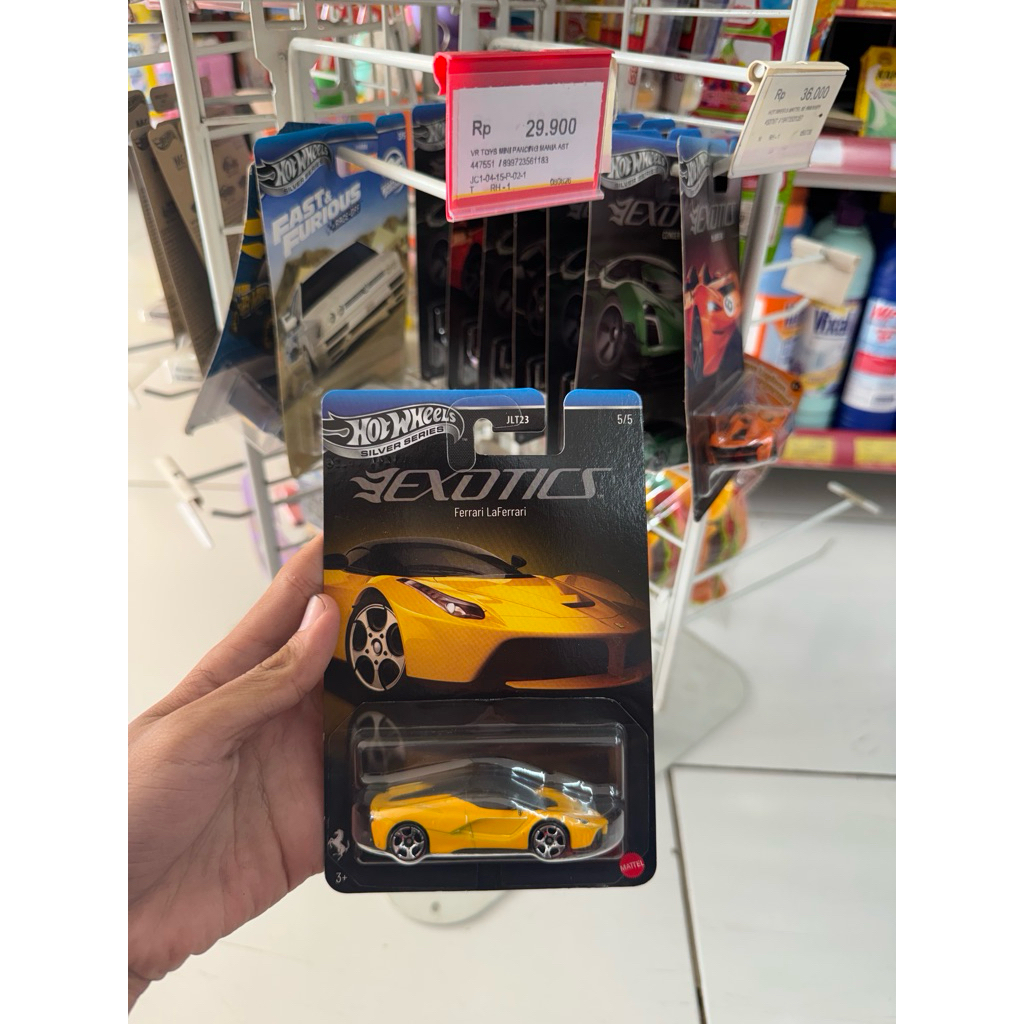 HOTWHEELS EXOTICS LAFERARI