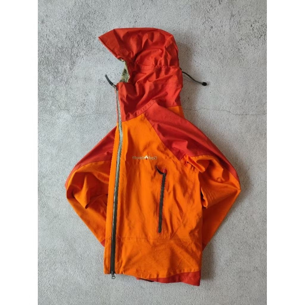 Jakett Montbell Light Shell Gorpcore Goretex
