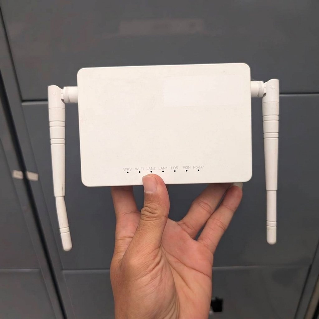 Modem Router GPON ONT ZTE F679D Dual Band 2.4G & 5G Bekas Normal + Adaptor