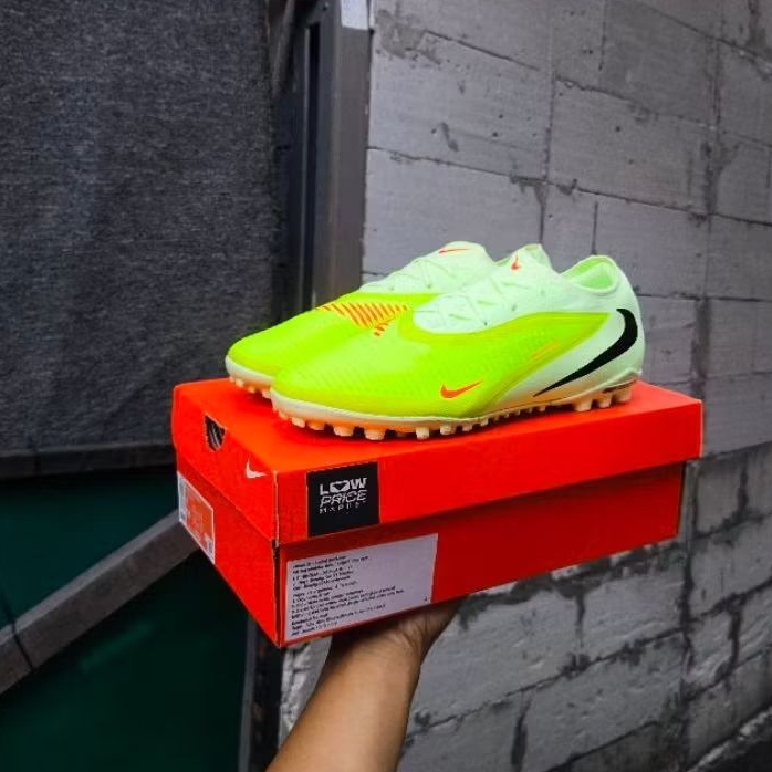 SEPATU BOLA NIKE PHANTOM 6 LOW PRO TURF