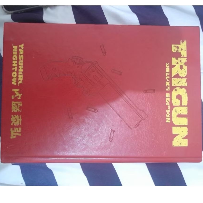 Komik trigun maximum deluxe
