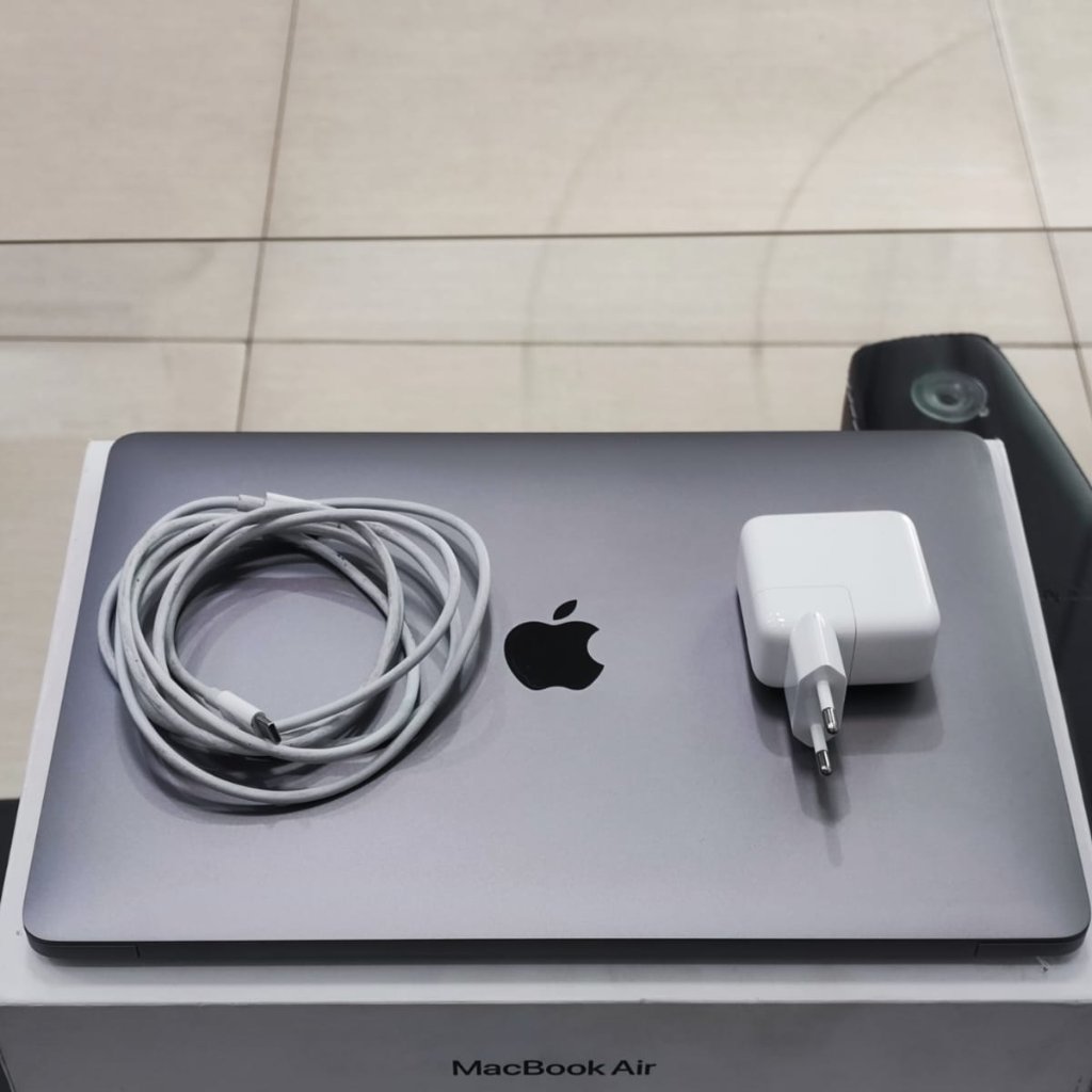 LAPTOP MACBOOK AIR M1 (A2337) 8/256GB ORIGINAL IBOX SECOND FULLSET