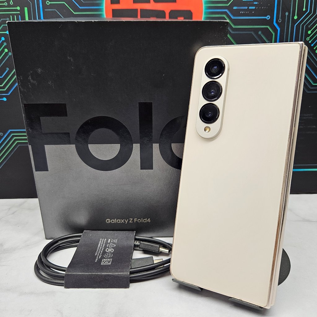 Samsung Galaxy Z Fold 4 12/512GB Beige Fullset SEIN Resmi Second