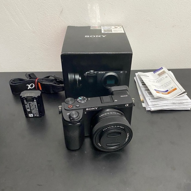 SONY A6700 + LENSA KIT 16-50mm OSS MARK ll (second)