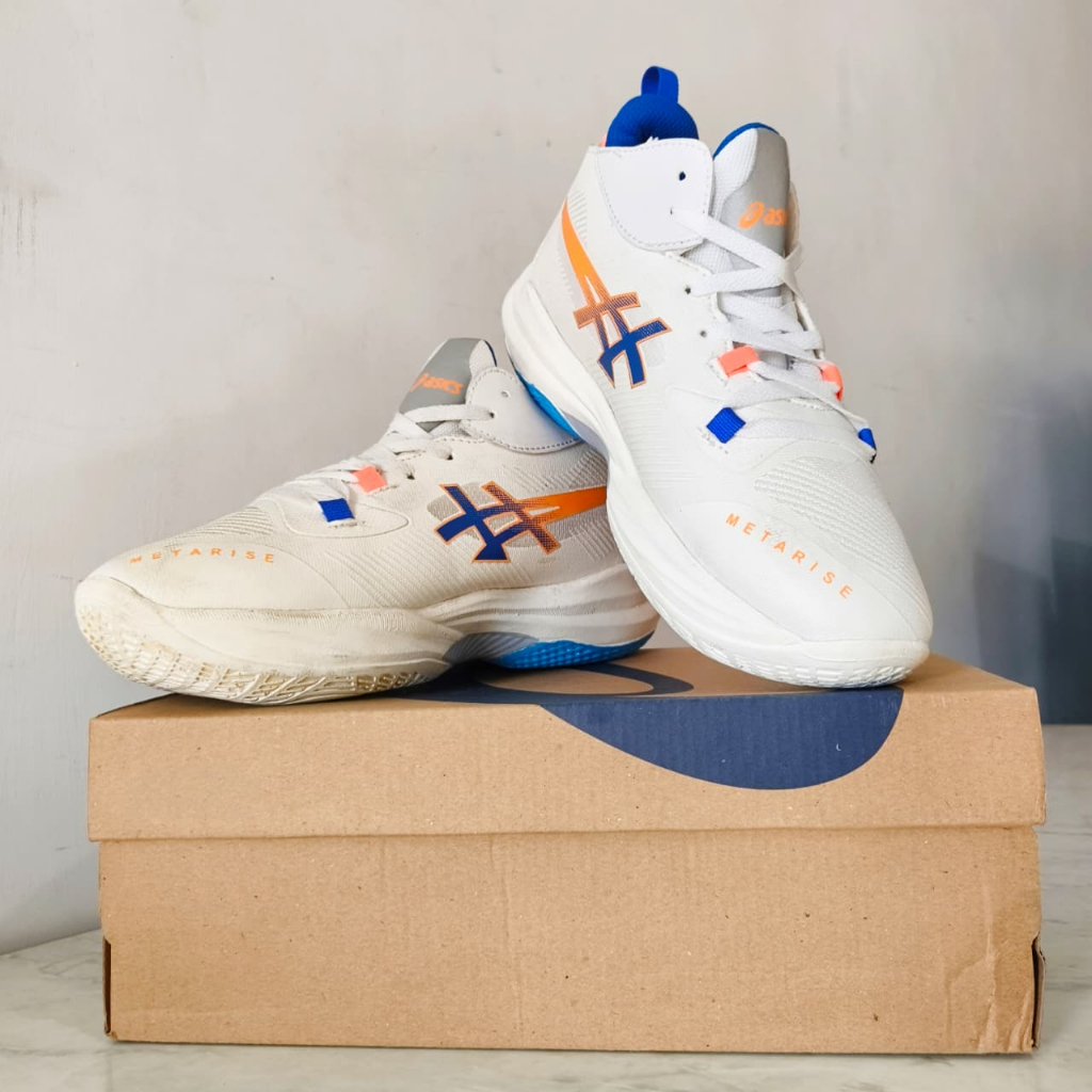 Sepatu volly AsicPayl0n