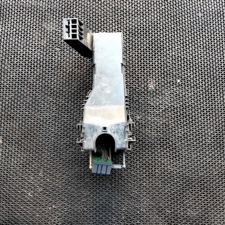 BOX SEKRING MESIN DEPAN SUZUKI ESCUDO INJECTION G16 1600 CC ORIGINAL